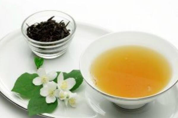 茉莉花茶的功效,清熱解毒抗菌消炎止痛等