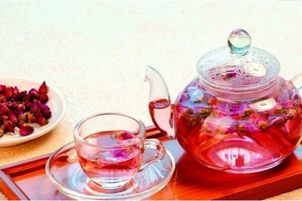 玫瑰花茶的禁忌與功效,美容養顏/緩解疲勞/調經止痛