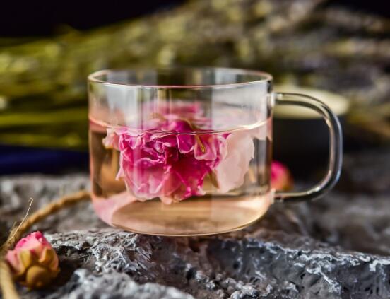 玫瑰花茶可以天天喝嗎,會(huì)導(dǎo)致腹瀉、引起身體不適