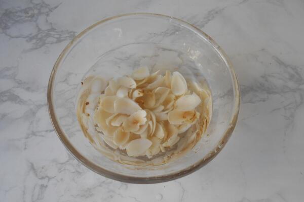 百合花怎么吃,泡茶、炒菜、煲湯