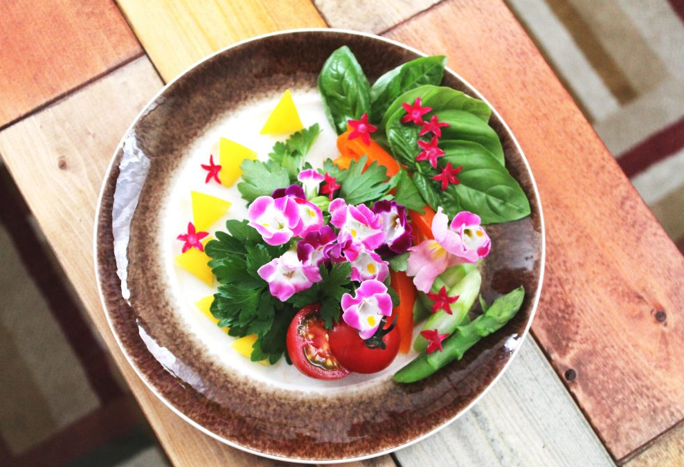不同季節(jié)有哪些花可以吃?花的營(yíng)養(yǎng)價(jià)值和食用禁忌介紹