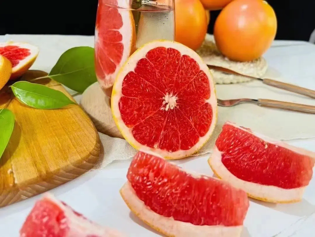 西柚VC含量高嗎?VC含量爆棚,美味又營養(yǎng)。