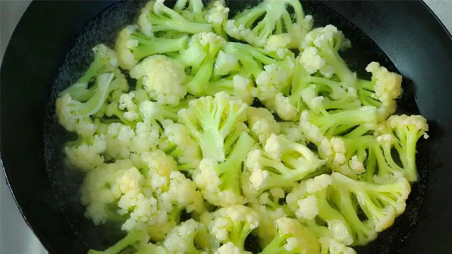 菜花菜有哪些營(yíng)養(yǎng)價(jià)值?維生素C、膳食纖維全都有
